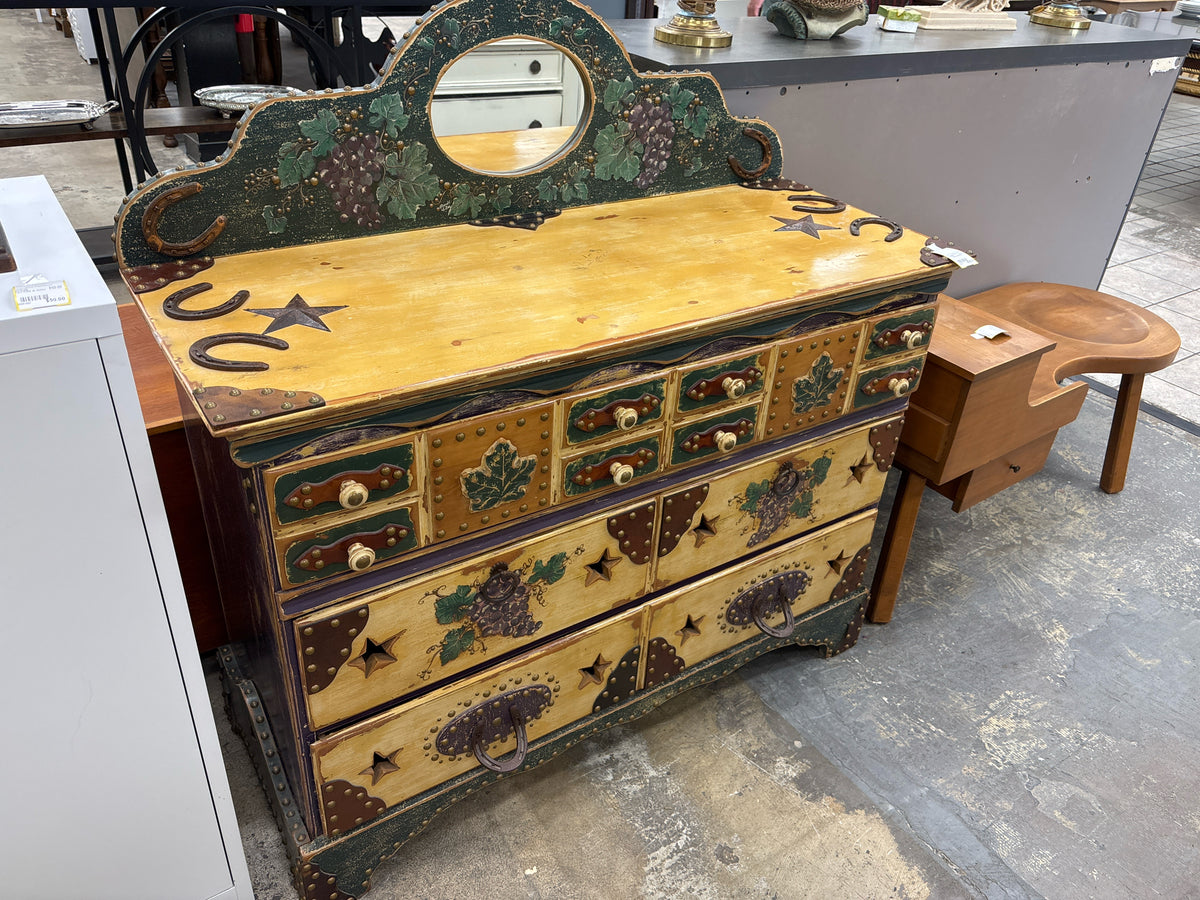 Dresser