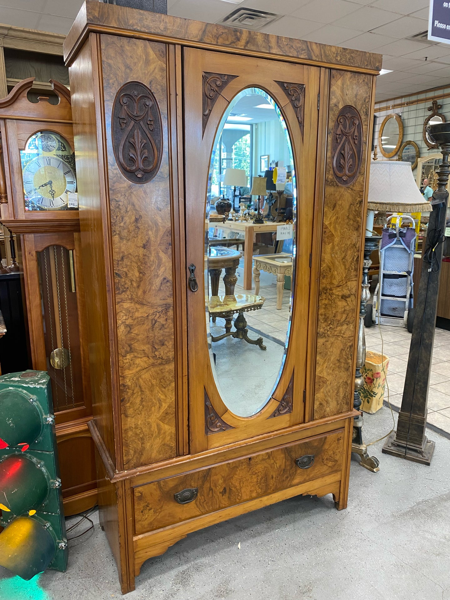 Armoire