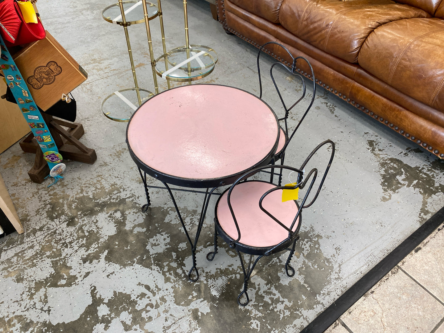 Table & Chairs