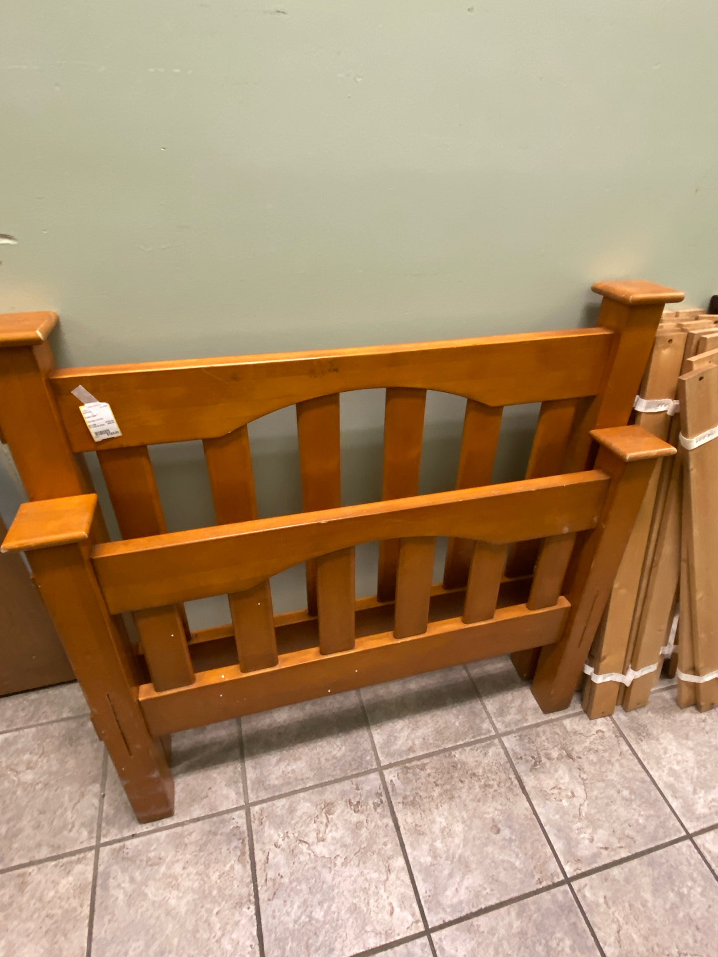 Bed/Frame