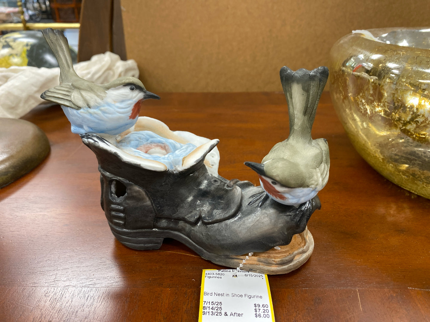 Figurines